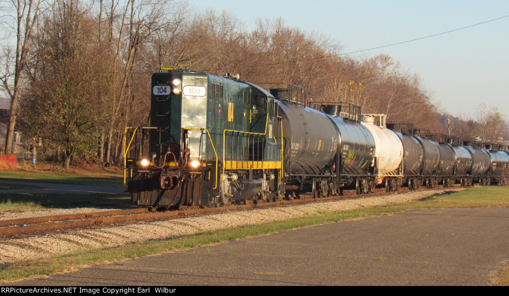 Ohio South Central Railroad (OSCR) 104